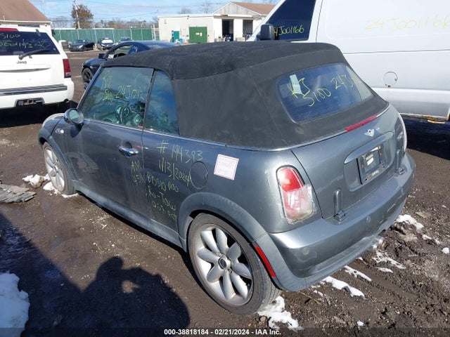 2005 MINI COOPER S WMWRH33425TF82107 Photo 2