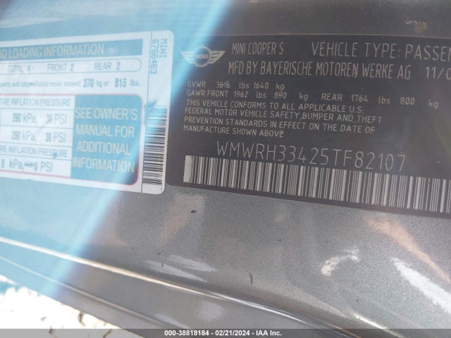 2005 MINI COOPER S WMWRH33425TF82107 Photo 8