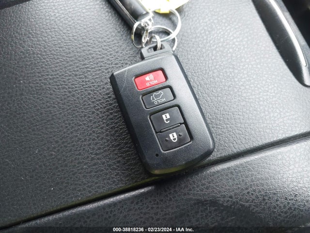 Toyota Highlander Limited 2018 5TDDZRFH7JS818929 Image 11