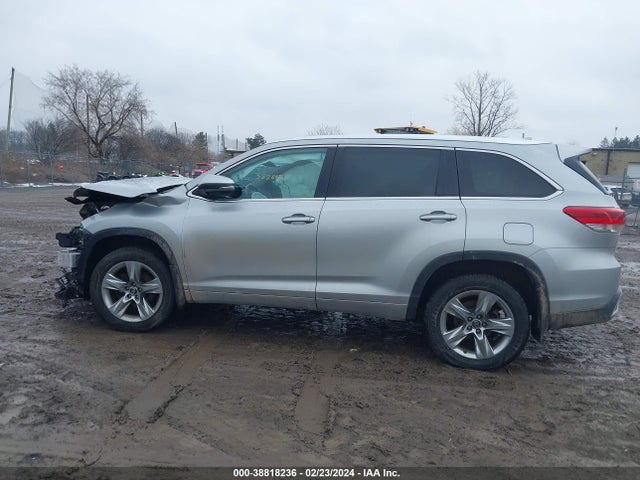 Toyota Highlander Limited 2018 5TDDZRFH7JS818929 Image 14