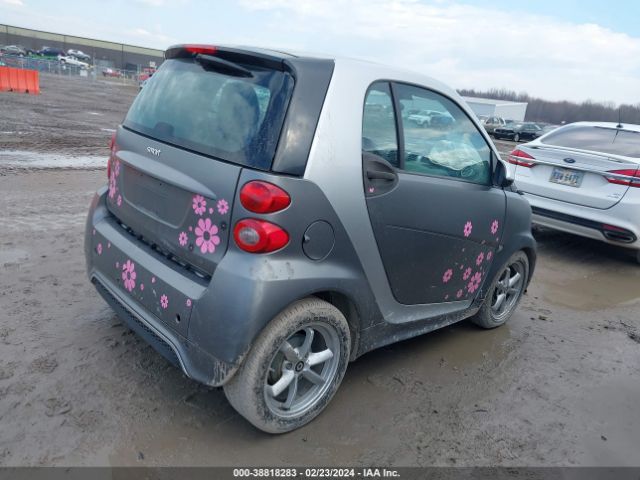 WMEEJ3BAXFK819445 Smart Fortwo Passion/pure