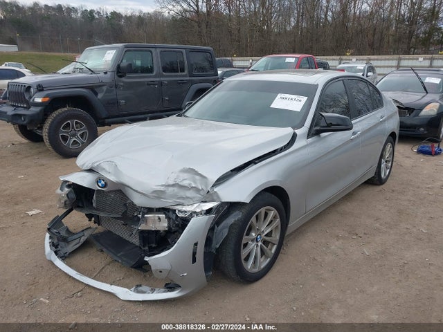 BMW 320i Xdrive 2016 WBA8E5G55GNU21631 Image 2