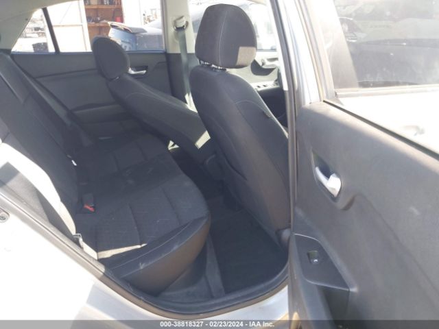 3KPA24AD8ME406483 KIA RIO S