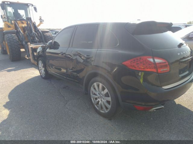 2012 PORSCHE CAYENNE WP1AB2A29CLA49449 Photo 2
