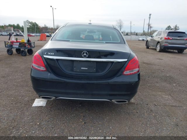55SWF4JB5GU106759 Mercedes-Benz C 300 Luxury/sport
