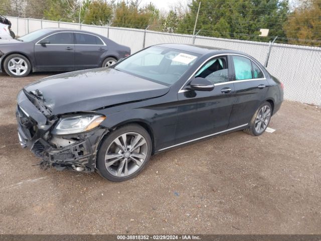 55SWF4JB5GU106759 Mercedes-Benz C 300 Luxury/sport