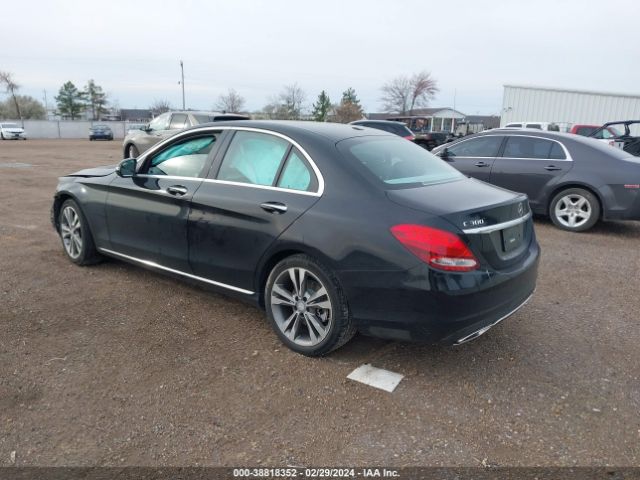 55SWF4JB5GU106759 Mercedes-Benz C 300 Luxury/sport