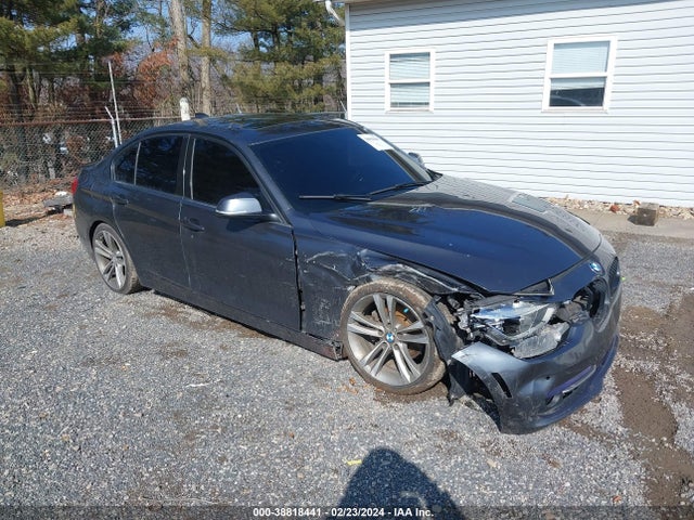 2016 WBA8E3G59GNT80912 main image