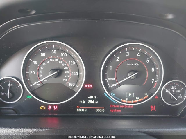 BMW 328i Xdrive 2016 WBA8E3G59GNT80912 Image 7