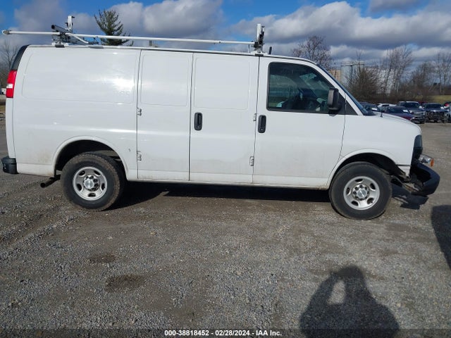 Chevrolet Express 2500 Work Van 2019 1GCWGAFG8K1150919 Image 13