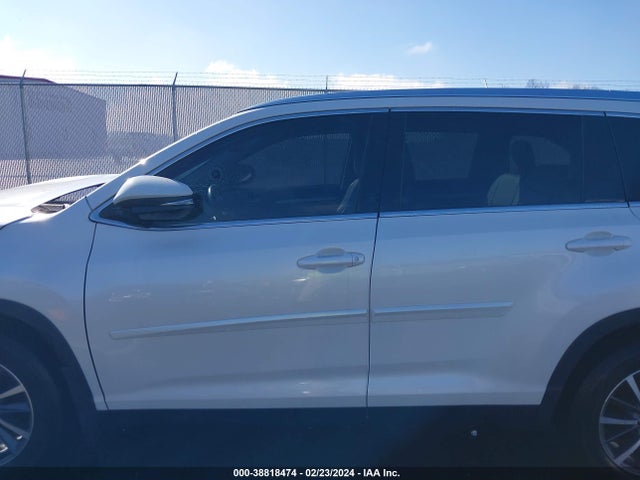 Toyota Highlander Xle 2019 5TDJZRFH0KS575369 Image 14