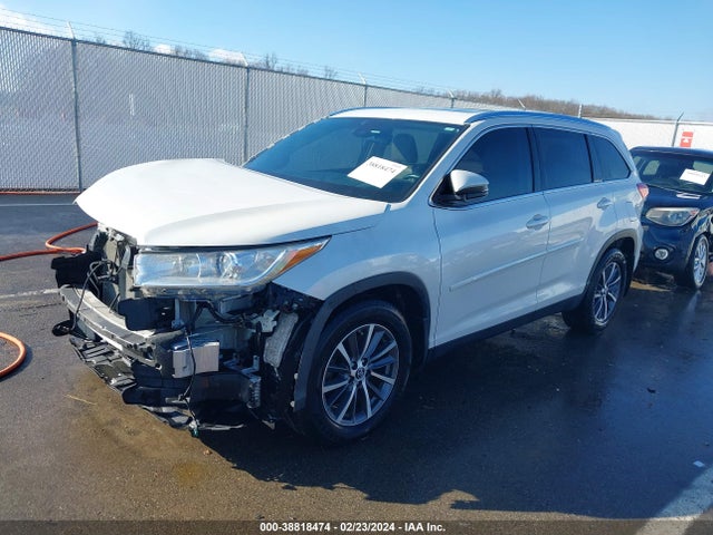 Toyota Highlander Xle 2019 5TDJZRFH0KS575369 Image 2