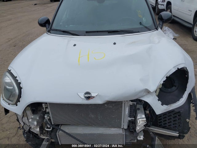 2018 MINI COUNTRYMAN WMZYT5C32J3E60714 Photo 9
