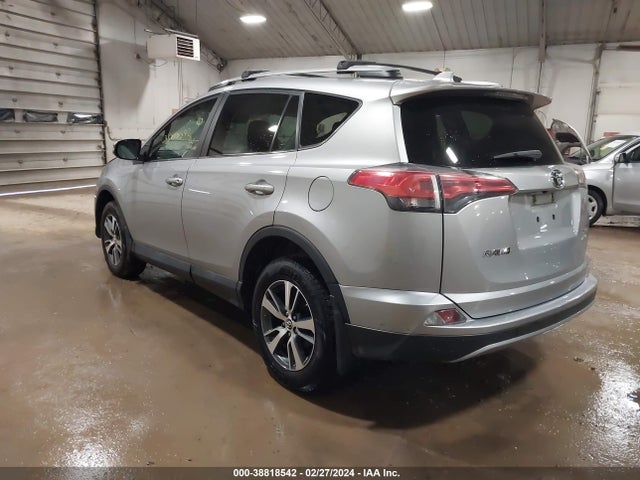 Toyota Rav4 Xle 2018 2T3RFREV5JW755009 Image 3