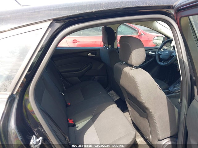 2018 FORD FOCUS SE VIN: 1FADP3K25JL200794
