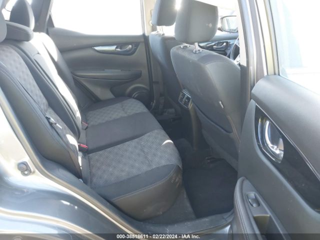 JN1BJ1CR7HW140385 Nissan Rogue Sport Sv