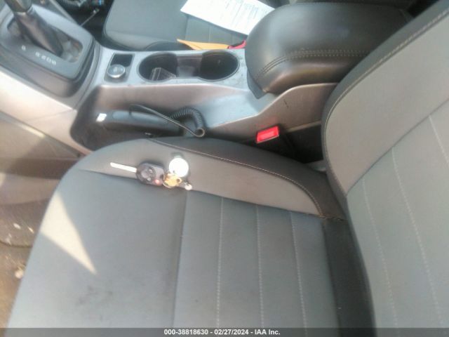 1FMCU9GX1EUD18231 Ford ESCAPE SE