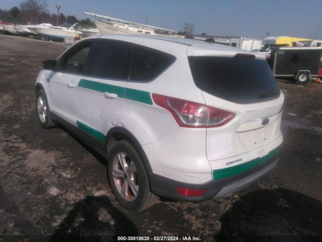 1FMCU9GX1EUD18231 Ford ESCAPE SE