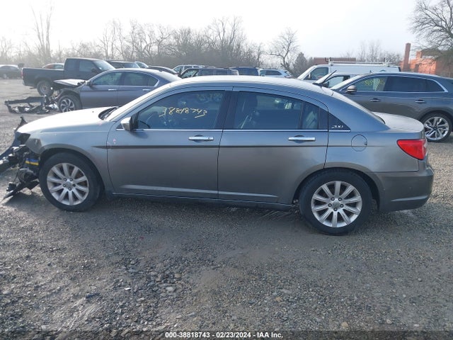 2013 CHRYSLER 200 LIMITED VIN: 1C3CCBCG4DN524922