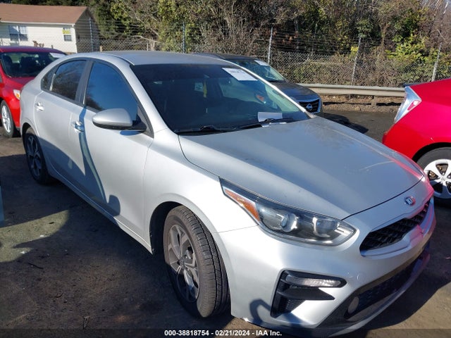 2019 3KPF24AD6KE031888 main image