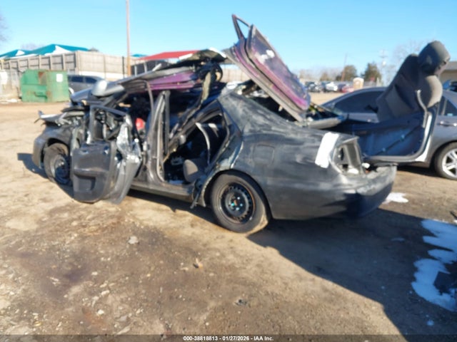 38818813 :رقم المزاد ، 4T1BE30K04U833935 vin ، 2004 Toyota Camry Le/xle/se مزاد بيع