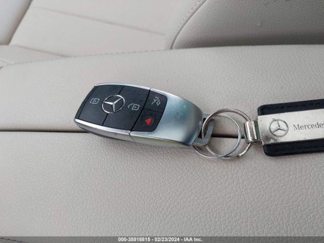 W1K3G4EB8LJ229377 Mercedes-Benz A 220