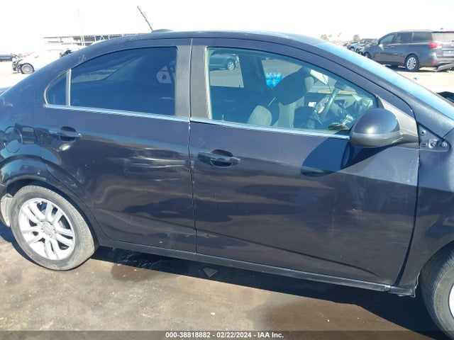 Chevrolet Sonic Lt Auto 2015 1G1JC5SH5F4133391 Image 13