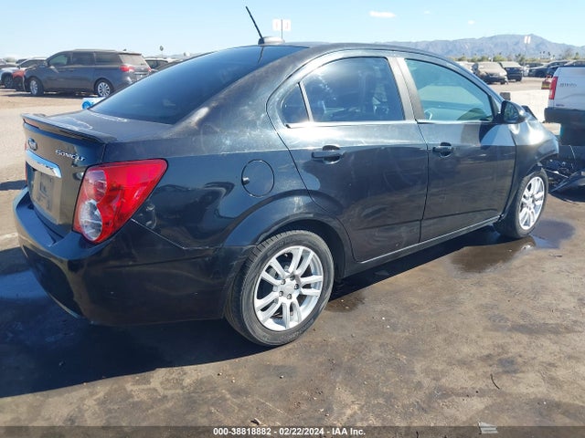 Chevrolet Sonic Lt Auto 2015 1G1JC5SH5F4133391 Image 4