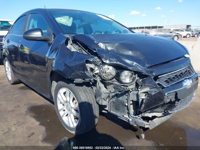 Chevrolet Sonic Lt Auto 2015 1G1JC5SH5F4133391 Image 6
