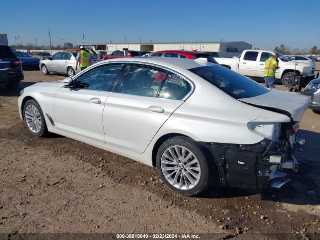 WBA53BH03NCK02735 BMW 530 I