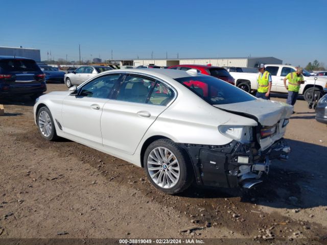 WBA53BH03NCK02735 BMW 530 I