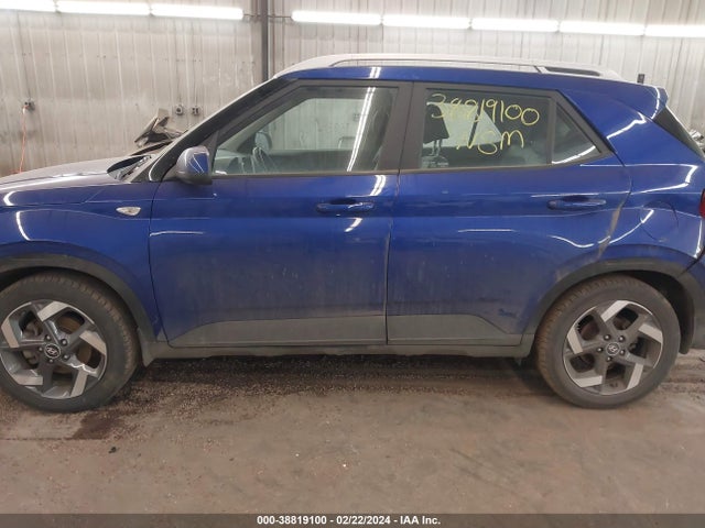 Hyundai Venue Limited 2022 KMHRC8A39NU202868 Image 14
