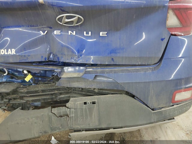Hyundai Venue Limited 2022 KMHRC8A39NU202868 Image 17