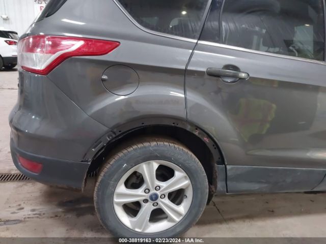 1FMCU0GX8FUA31031 Ford ESCAPE SE