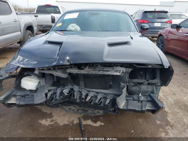 2C3CDZAG7JH309970 Dodge Challenger Sxt Plus