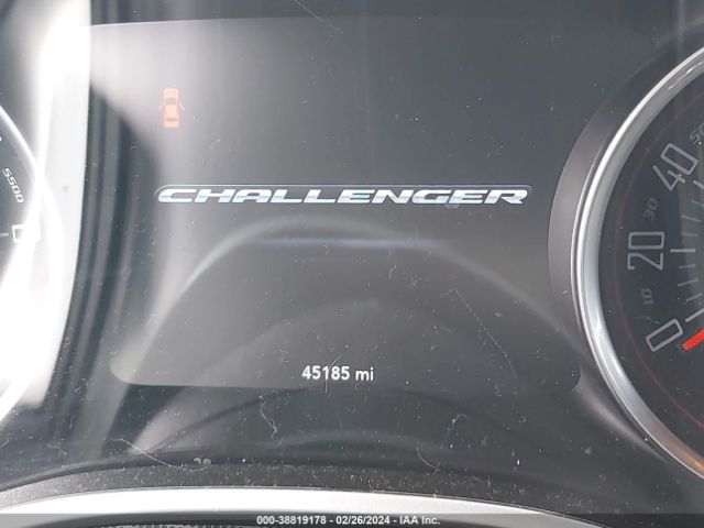 2C3CDZAG7JH309970 Dodge Challenger Sxt Plus