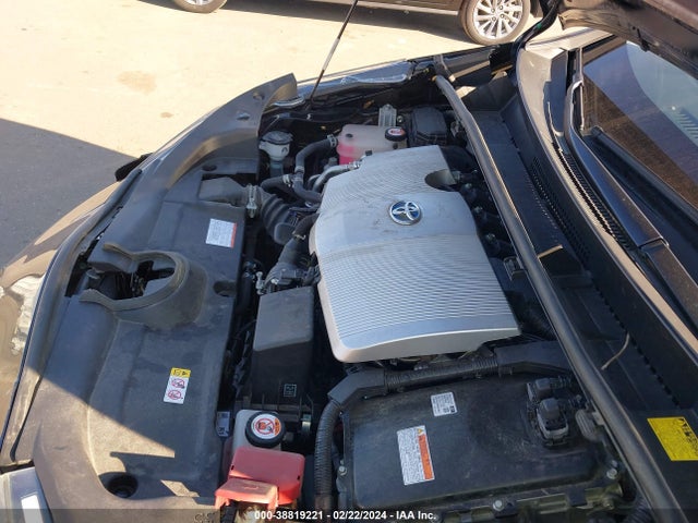 Toyota Prius Two 2018 JTDKBRFU3J3064860 Image 10