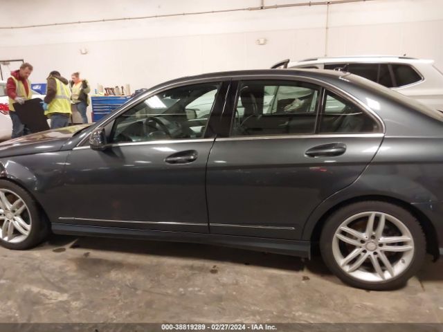 WDDGF8AB8EA911180 Mercedes-Benz C 300 Luxury 4matic/sport 4matic