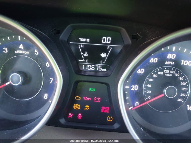 2015 HYUNDAI ELANTRA SE VIN: 5NPDH4AE2FH646941