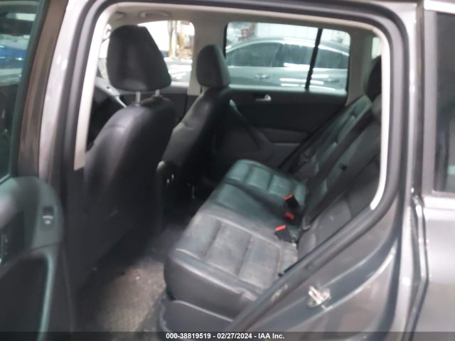 WVGBV7AX9GW525964 Volkswagen Tiguan Sel