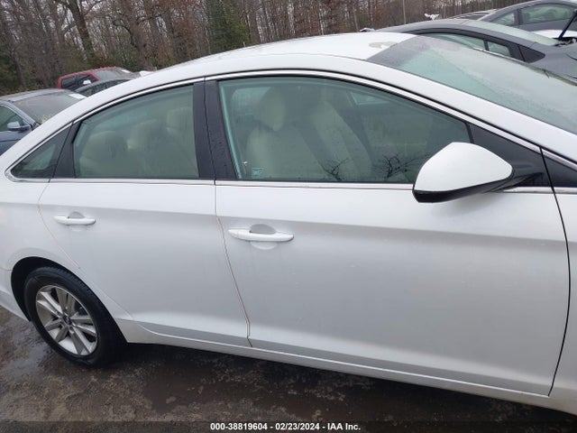 Hyundai SONATA SE 2015 5NPE24AF5FH146724 Image 13