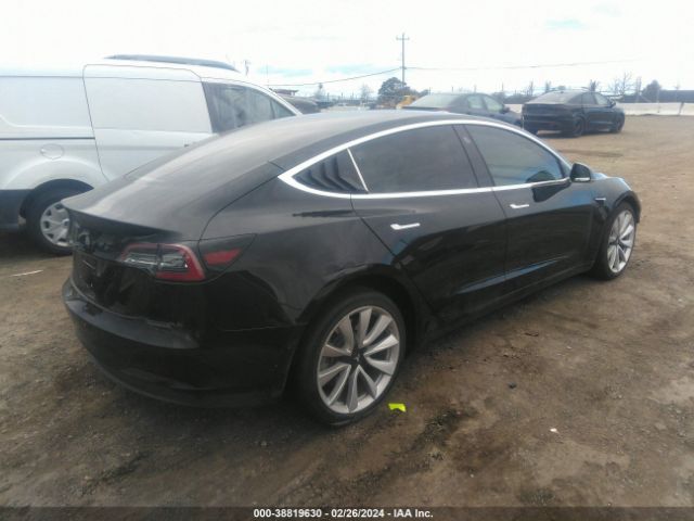 5YJ3E1EA4JF122725 Tesla Model 3 Long Range/mid Range