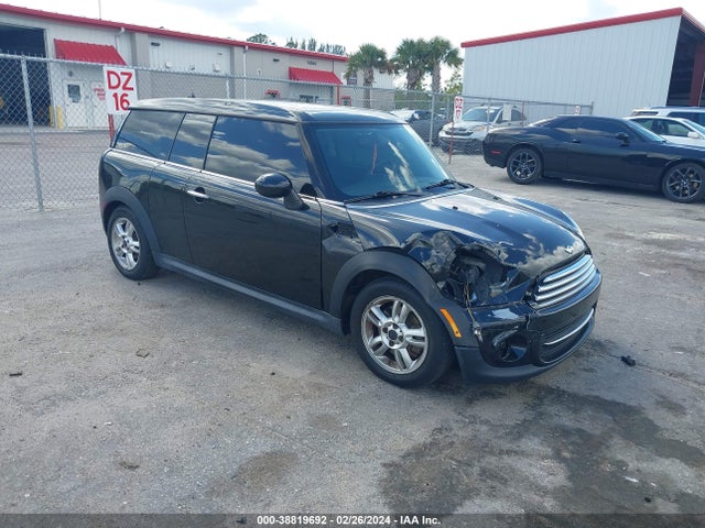 2012 MINI COOPER CLUBMAN WMWZF3C52CT488981 Photo 0