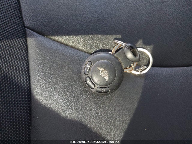 2012 MINI COOPER CLUBMAN WMWZF3C52CT488981 Photo 10