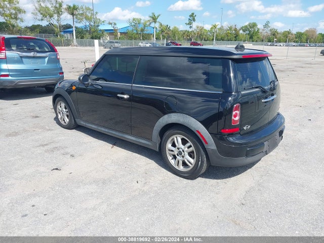2012 MINI COOPER CLUBMAN WMWZF3C52CT488981 Photo 2