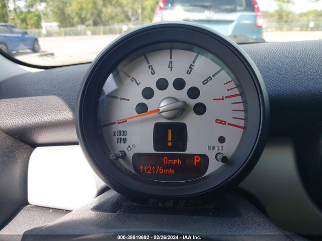 2012 MINI COOPER CLUBMAN WMWZF3C52CT488981 Photo 6