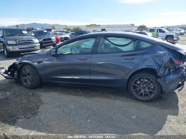 Tesla Model 3 Rear-wheel Drive 2023 5YJ3E1EA2PF458804 Image 13