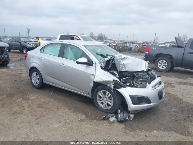 Chevrolet SONIC LT 2015 1G1JC5SH9F4153871 Image 1