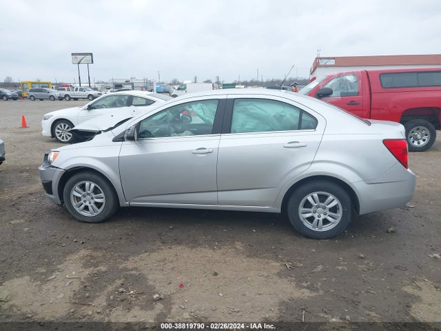 Chevrolet SONIC LT 2015 1G1JC5SH9F4153871 Image 14