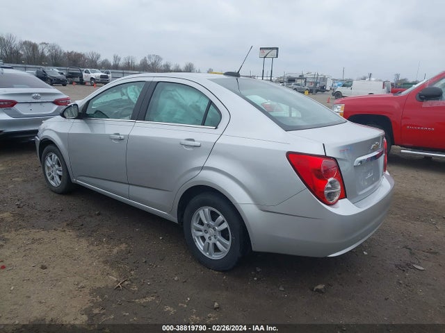 Chevrolet SONIC LT 2015 1G1JC5SH9F4153871 Image 3